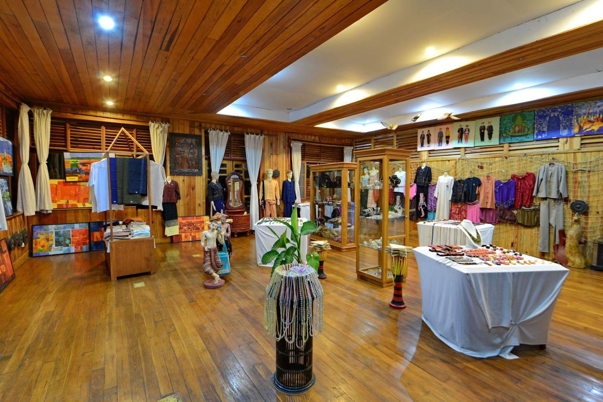 Myanmar Treasure Resorts Inle Inle Lake Exterior foto