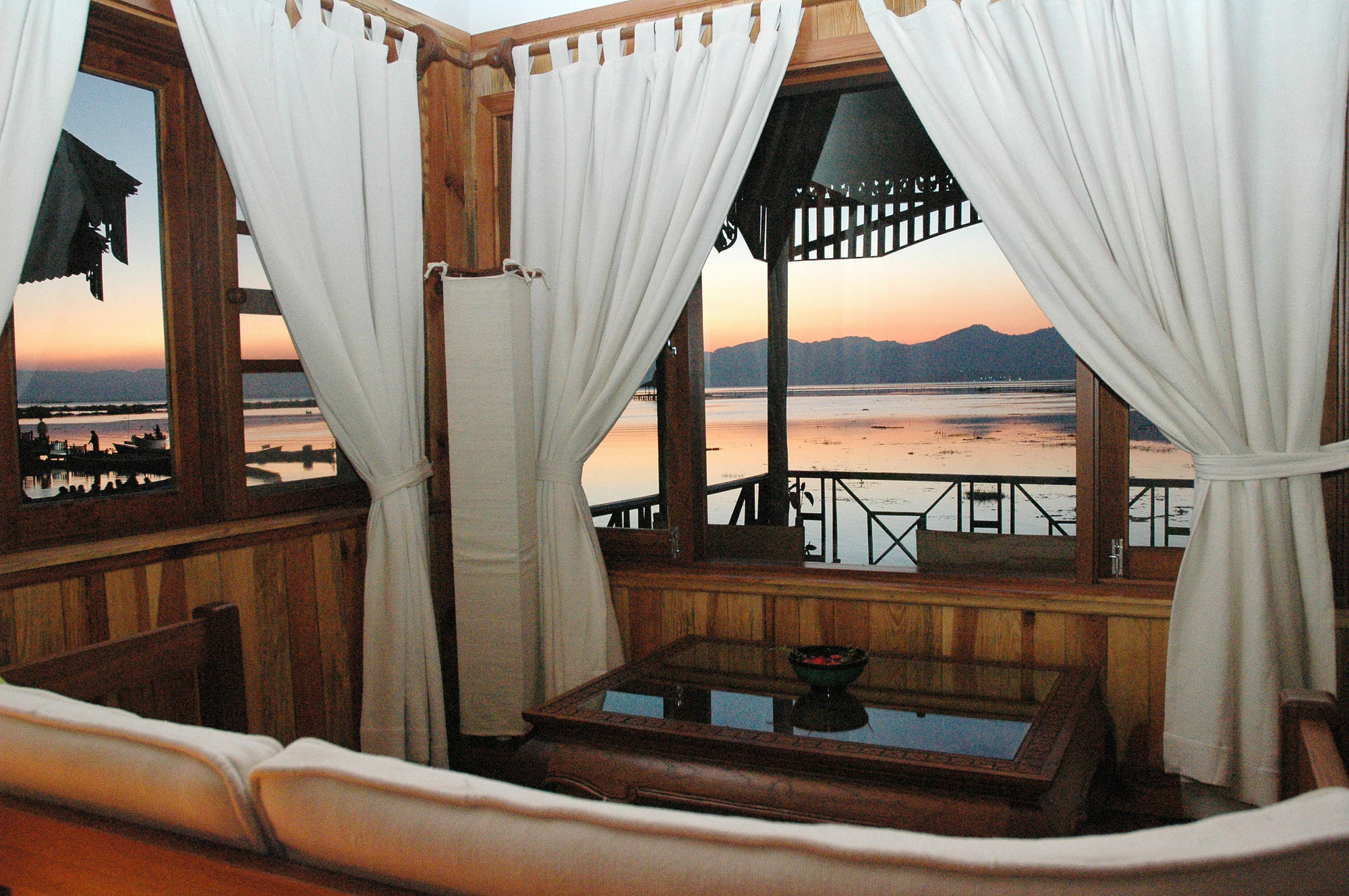 Myanmar Treasure Resorts Inle Inle Lake Exterior foto